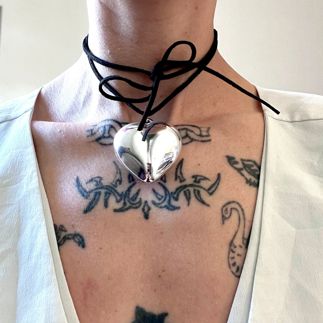 Halsband med silverfärgat hjärta - 3