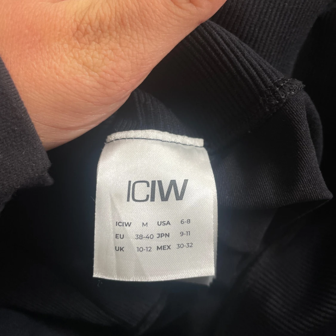 Svarta träningstights shorts från ICANIWILL - 3