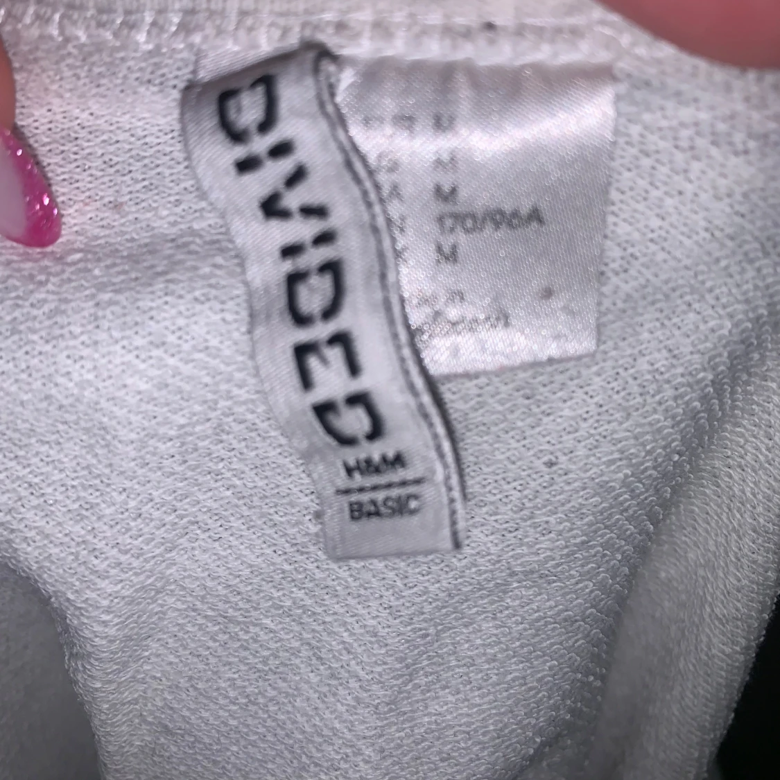 Ljusgrå sweatshirt från H&M Divided - 1