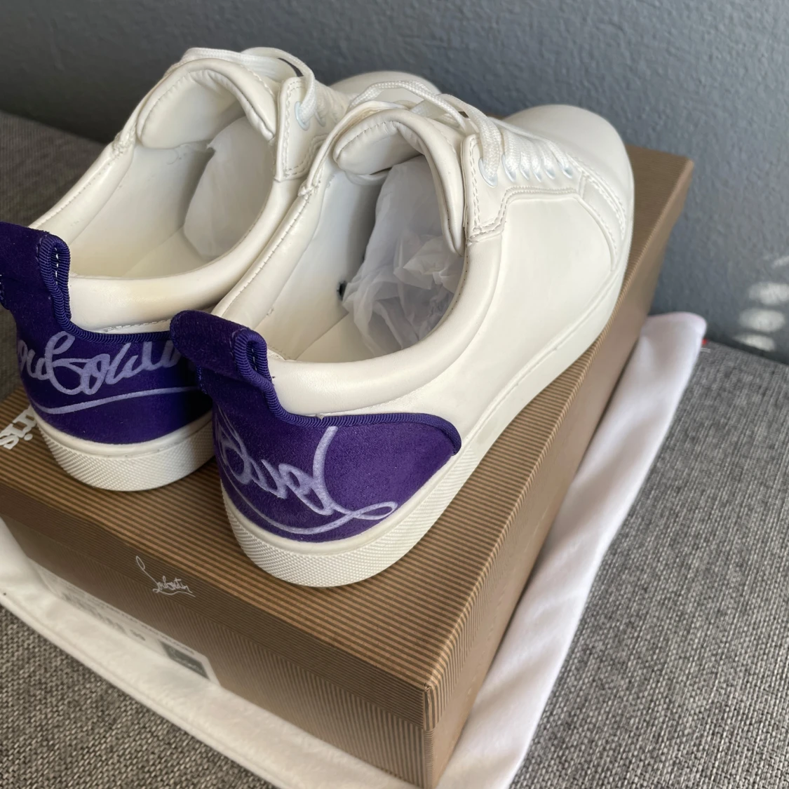 Louboutin Vit/lila - 1