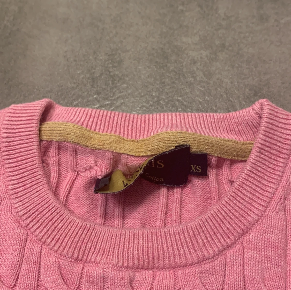 Rosa kabelstickad tröja från Morris Lady - 3