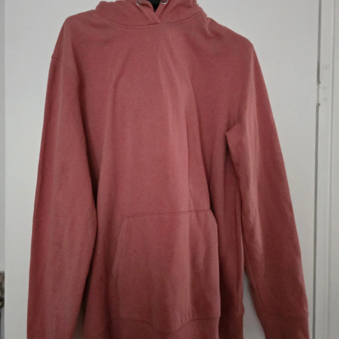Rosa hoodie från 157