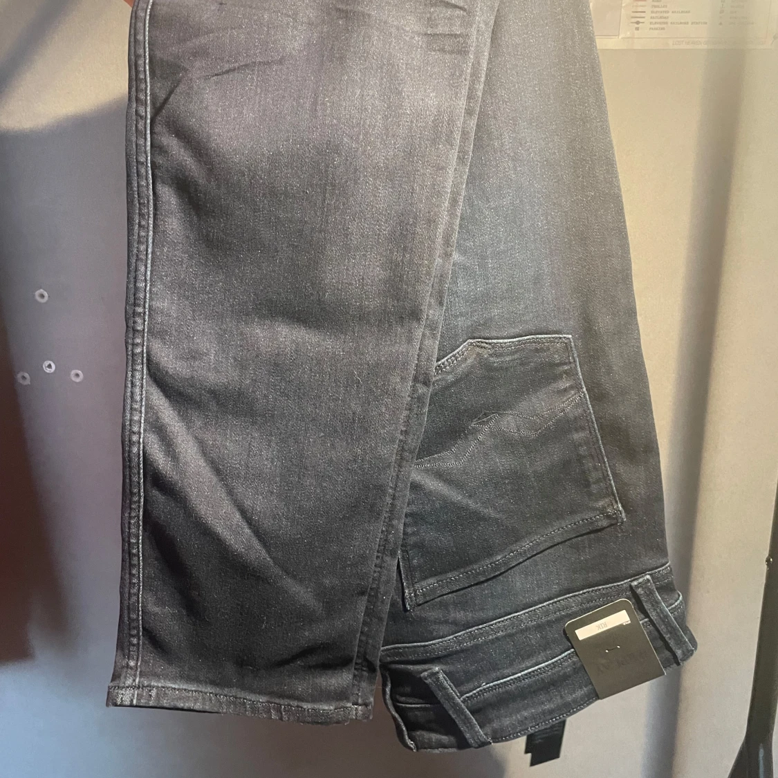 Mörkblå jeans från Replay - 2