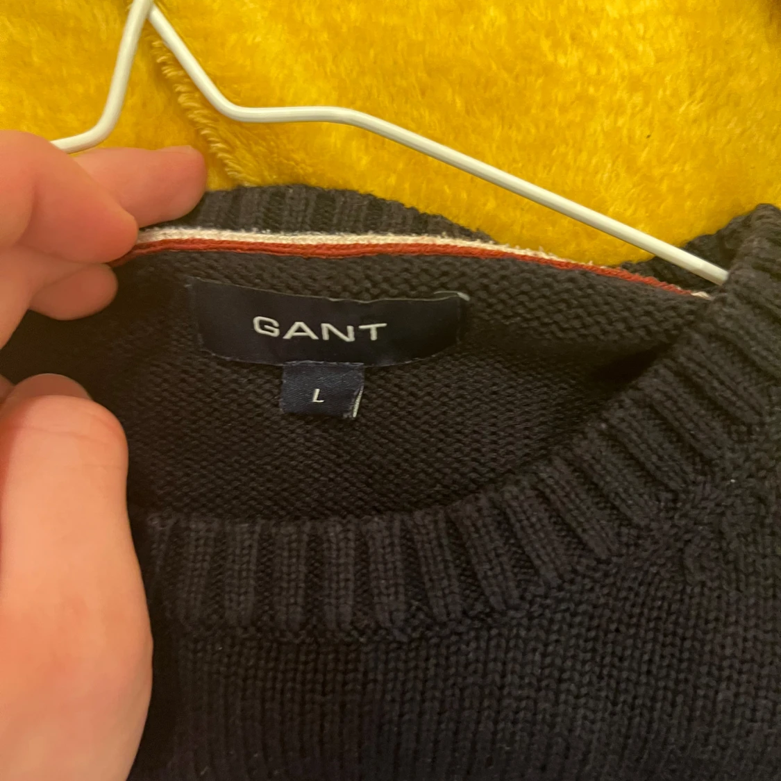 Stickad Tröja från gant  - 1