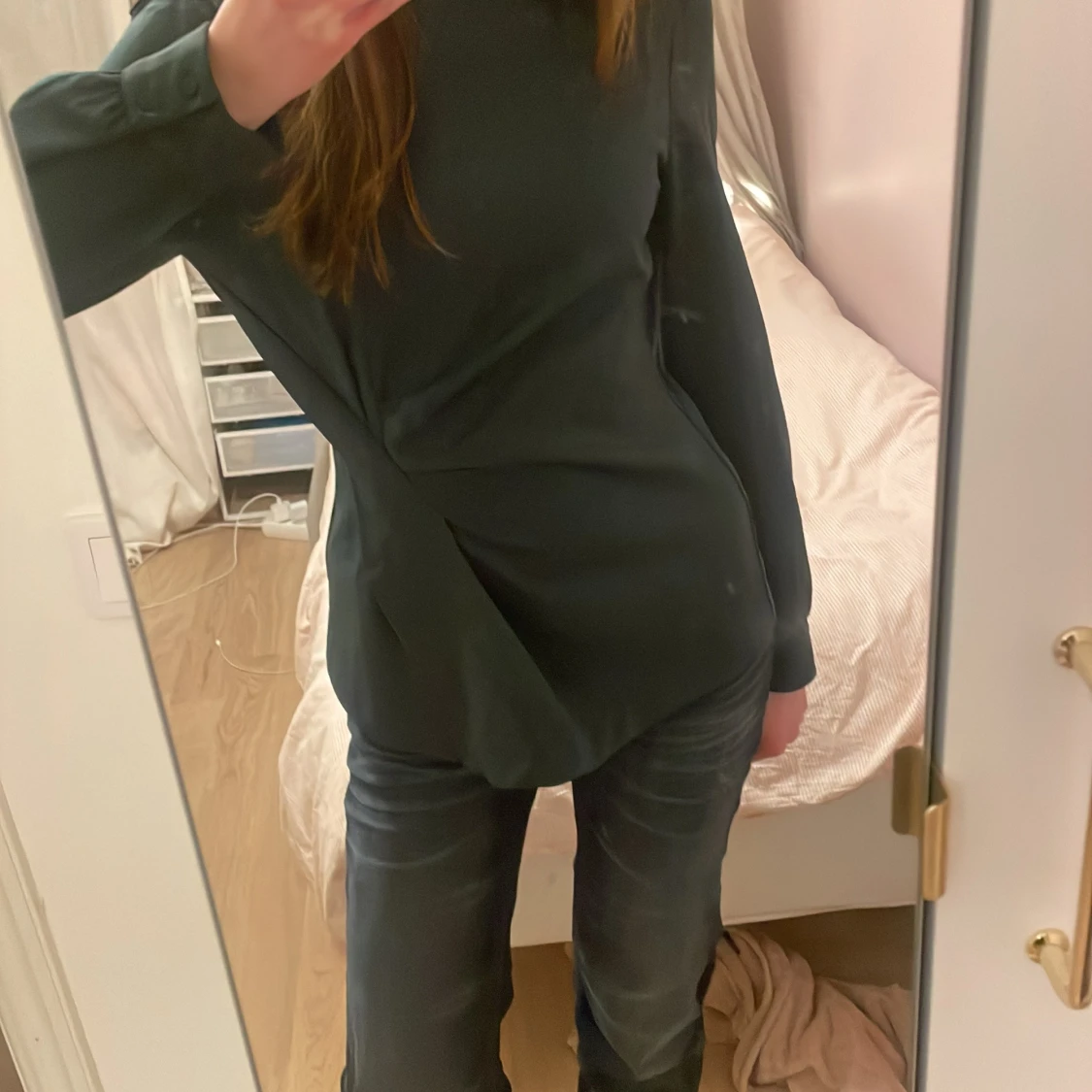 Mörkgrön långärmad topp från Zara Basic - 1