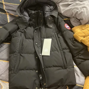Svart Canada goose jacka - Canada goose jacka för trade