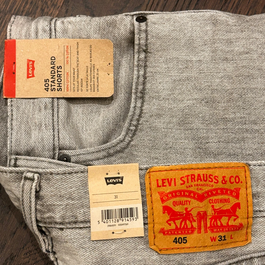 Grå jeansshorts från Levi's - 2