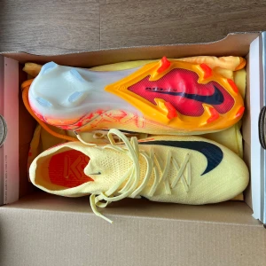 Nike mercurial vapor 16 elite - Helt nya i kartong! Skriv om det är något du undrar! Storlek 40,5
