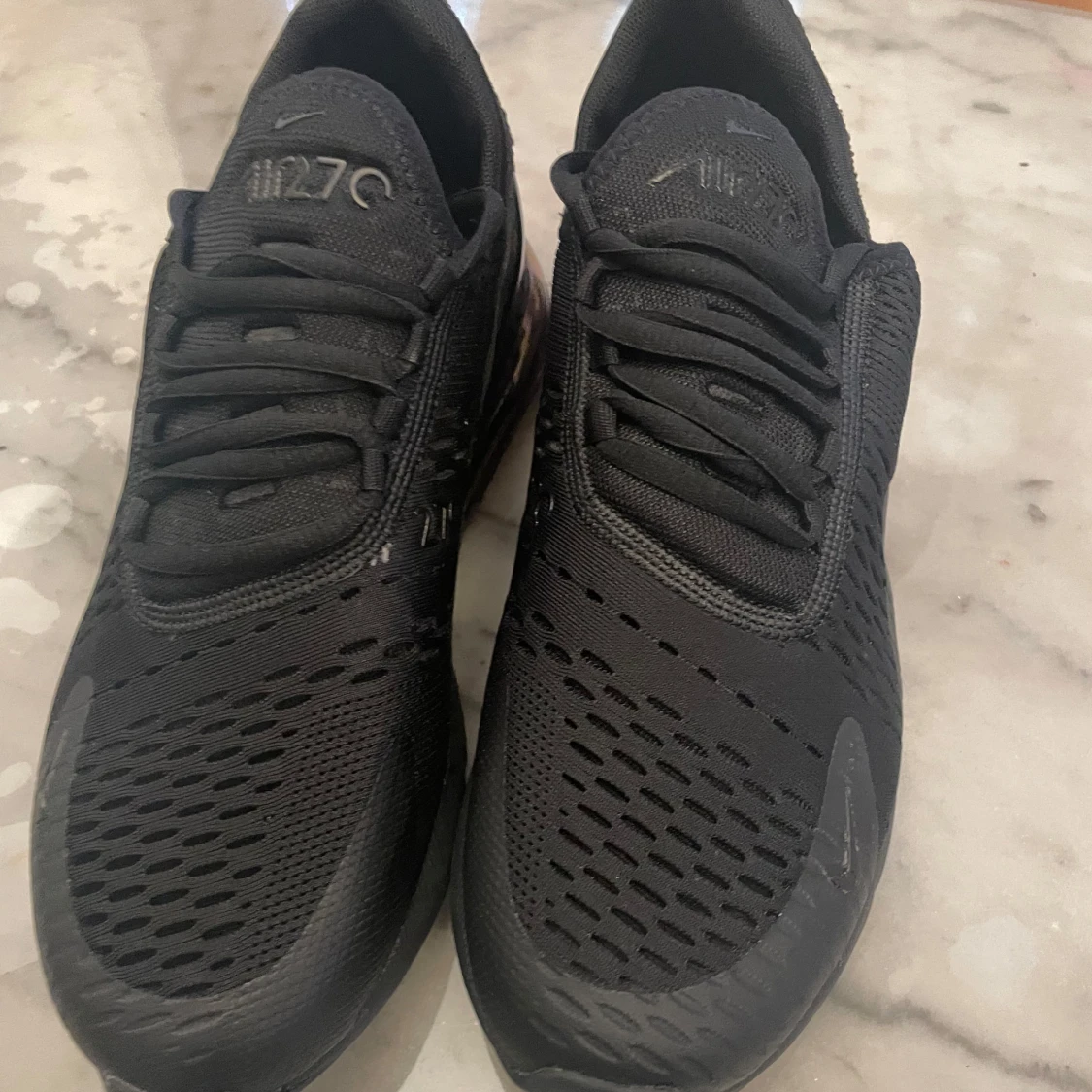 Svarta Nike 270s - 1