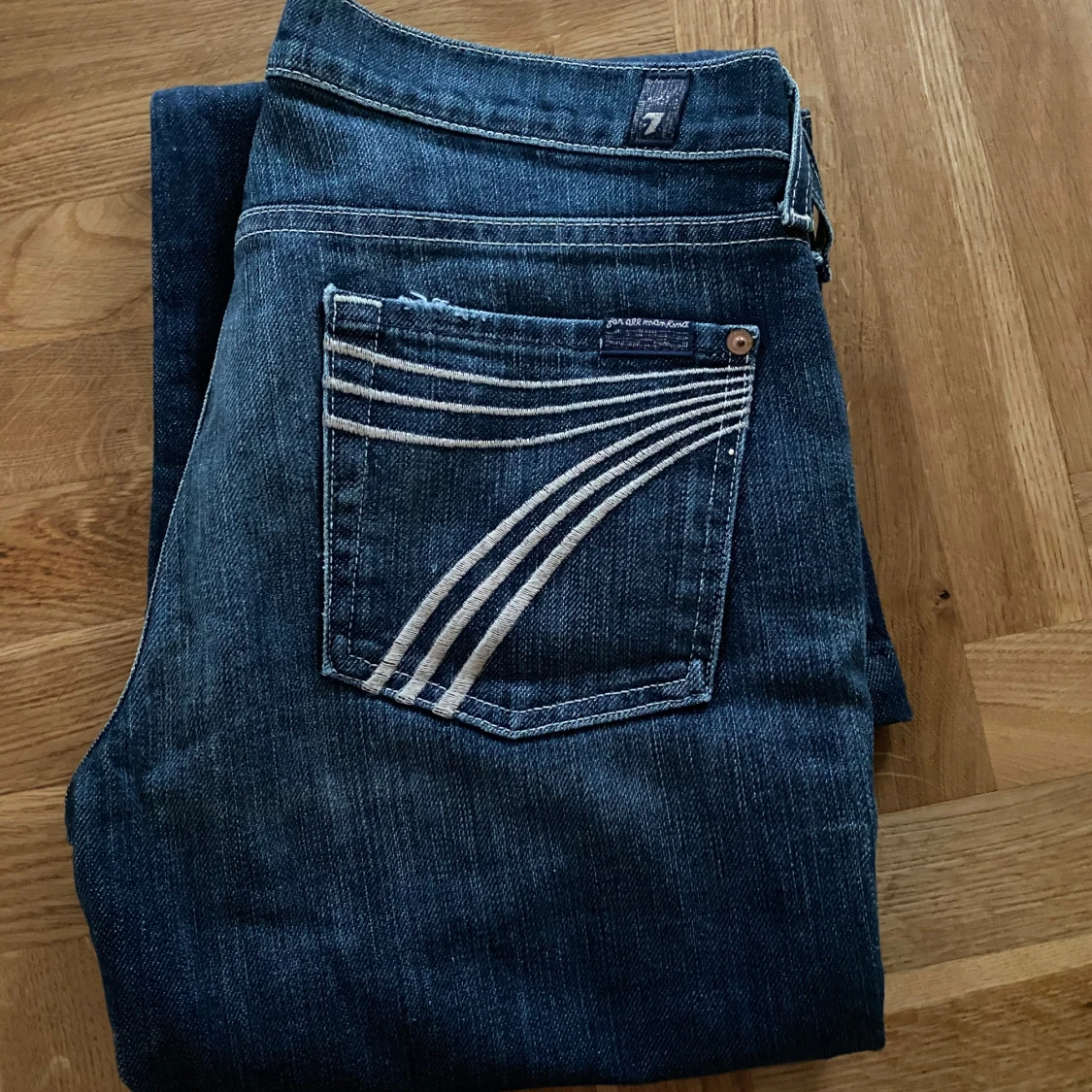 Lågmidjade 7 for all mankind💙Dojo - 2