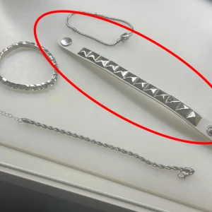 Nit armband - Aldrig använd ❤️för stor för mig ☺️