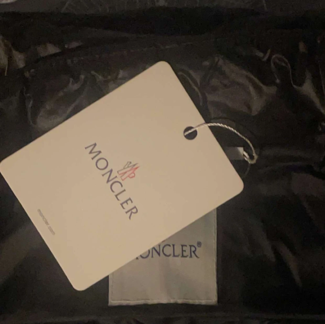 Svart dunväst från Moncler - 2