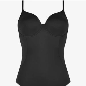 Body - Jättefin svart body! Väldigt lik den från HM. Storlek S. Aldrig använd💕💕 några av bilderna är lånade men fråga om fler bilder!