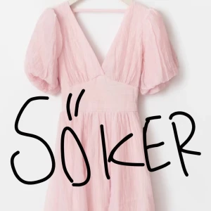 SÖKER - söker denna klänning i strlk L
