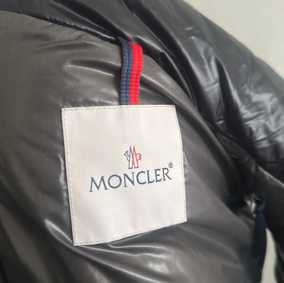 Svart dunväst från Moncler - 2