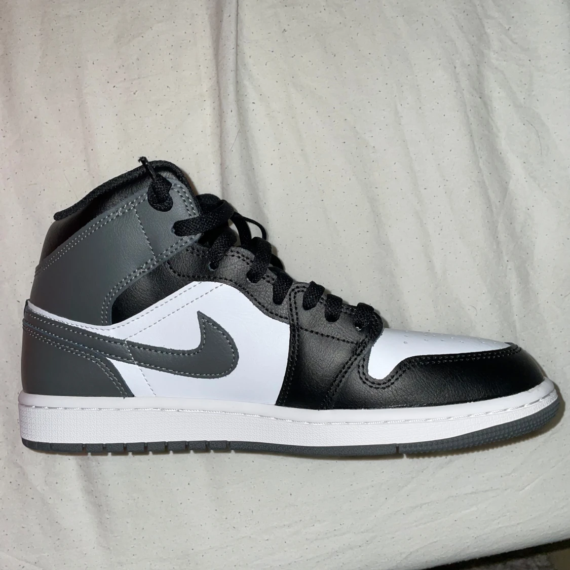 Nike Air Jordan 1 Mid svart/grå - 2