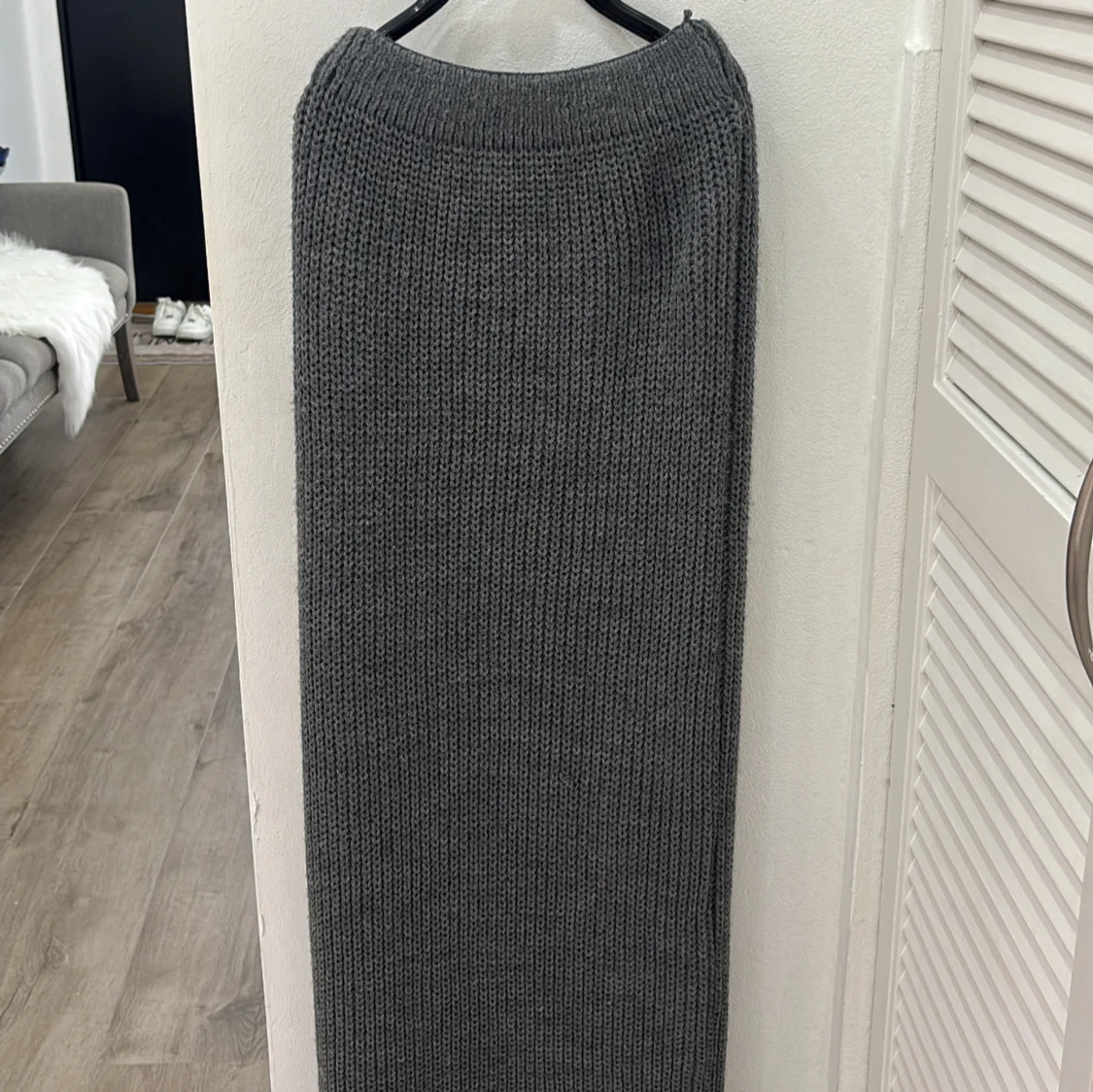 Grått Kjol Vinter Set - S/M - Trendigt & Varmt!  - 1