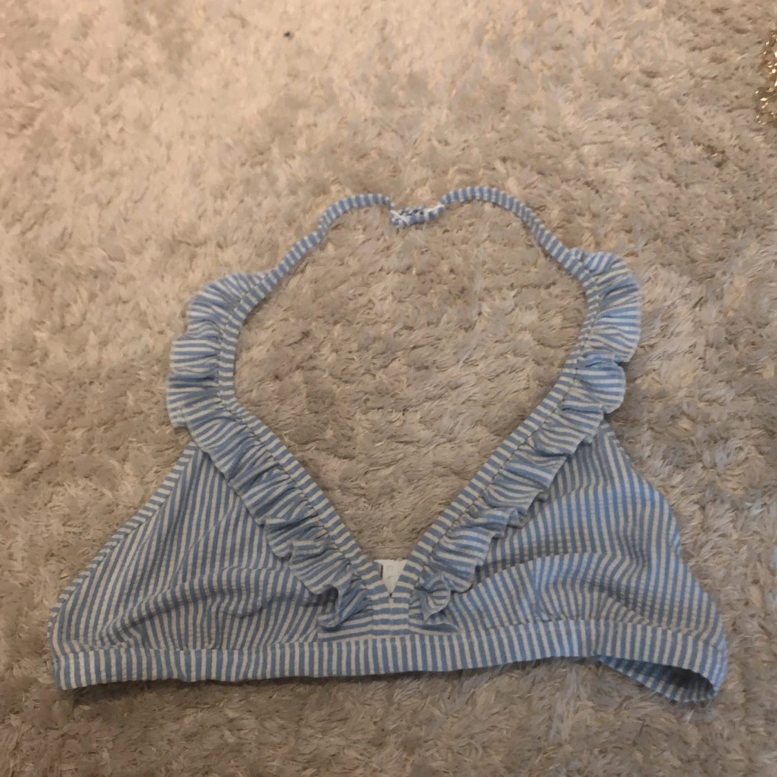 Blåvit randig bikiniöverdel med volang - 4