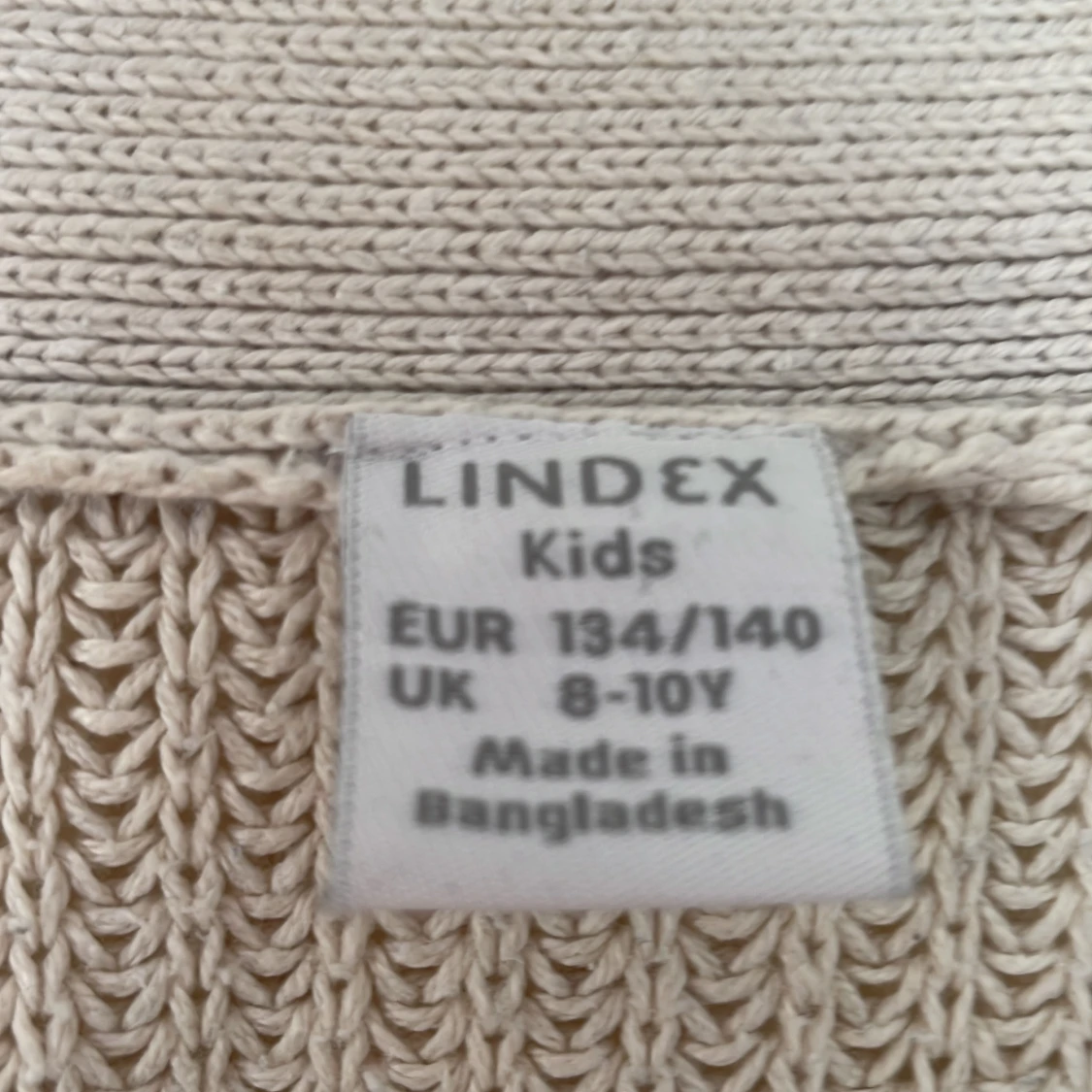 Beige stickad kofta från Lindex - 1