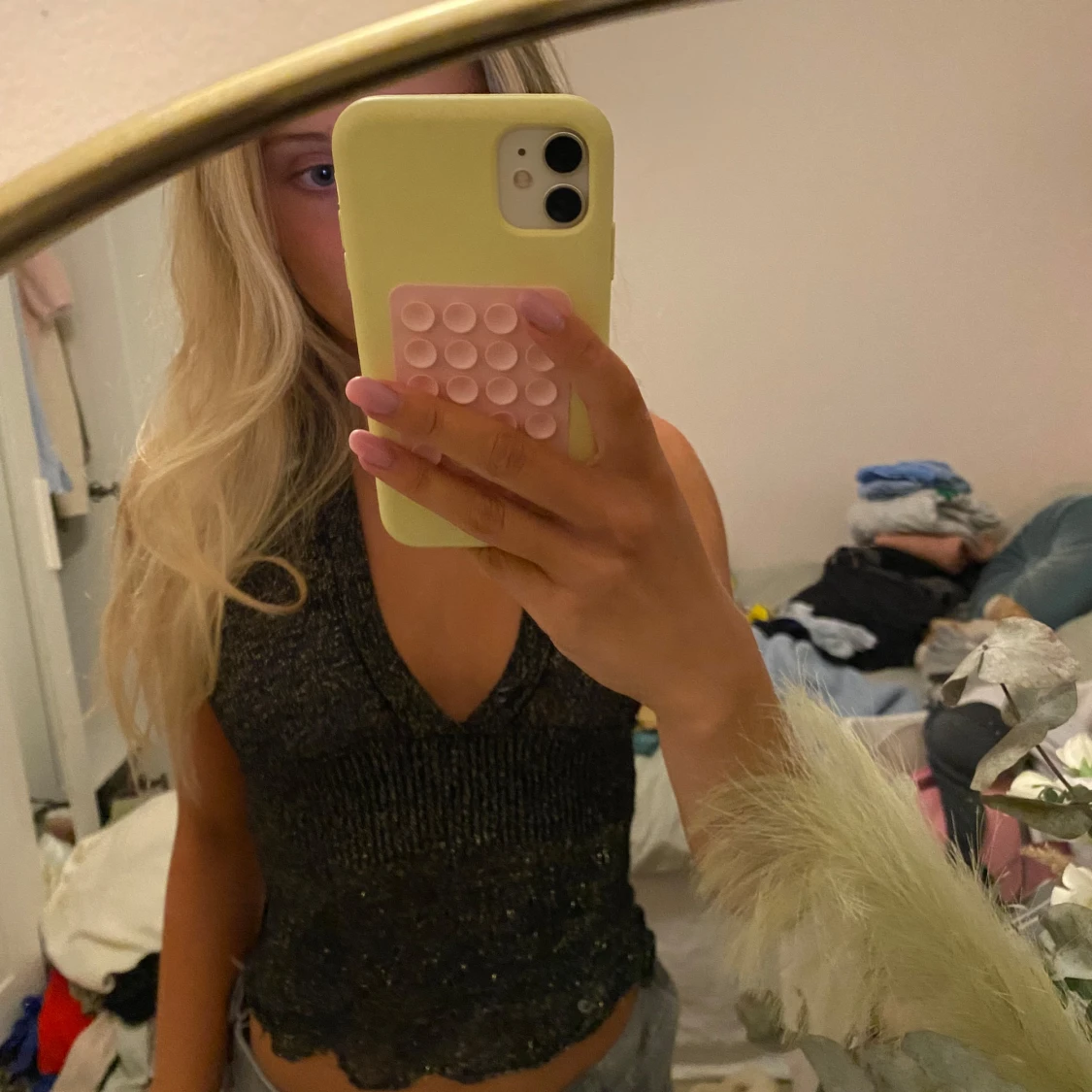 Glittrig svart topp - 1