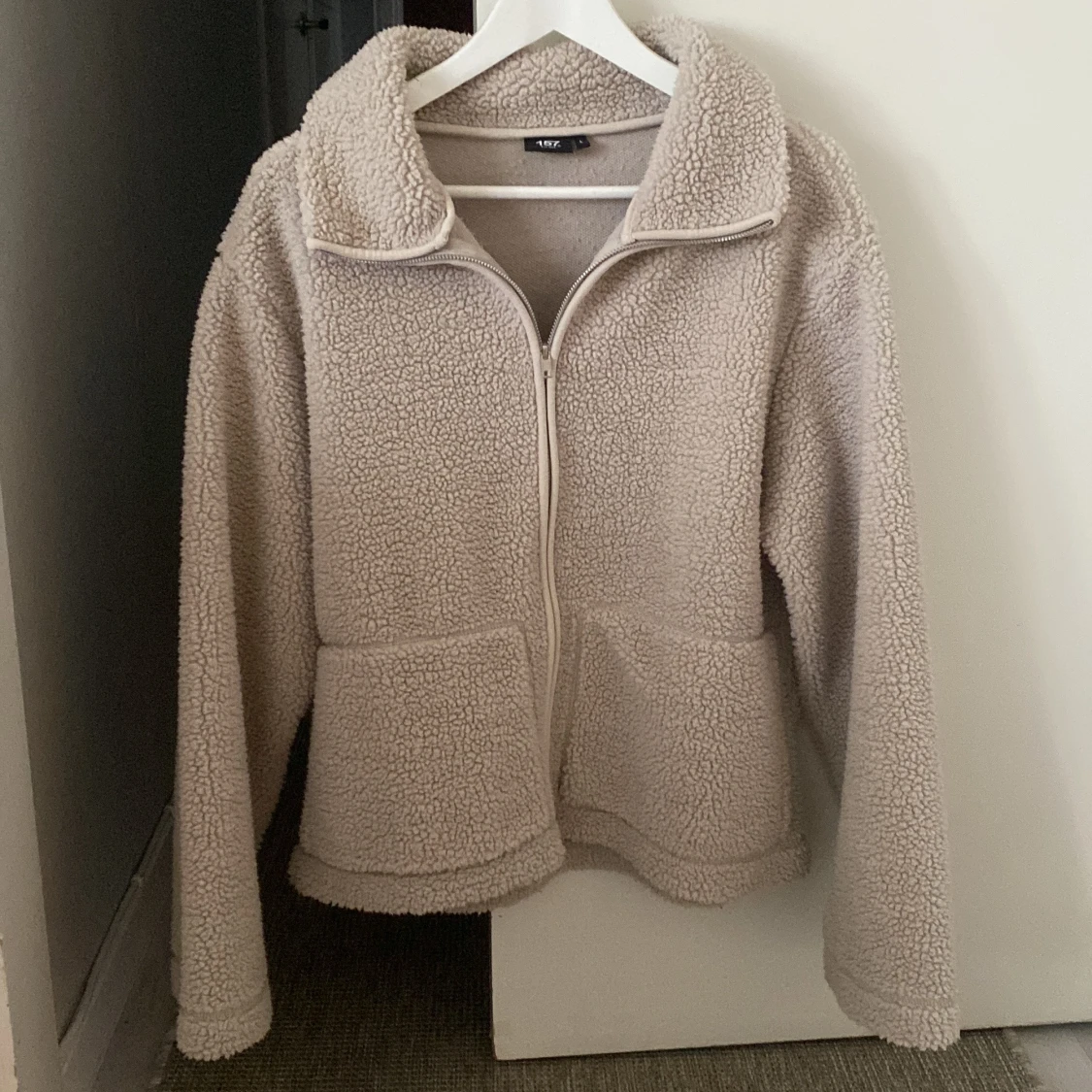 Beige teddyjacka från 157 - 4