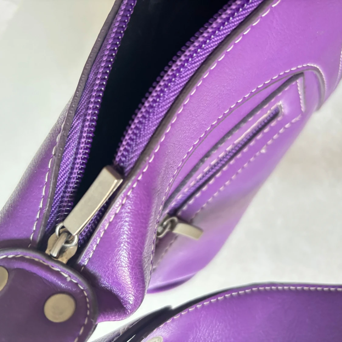 Lila axelväska från Franco Rino - 4