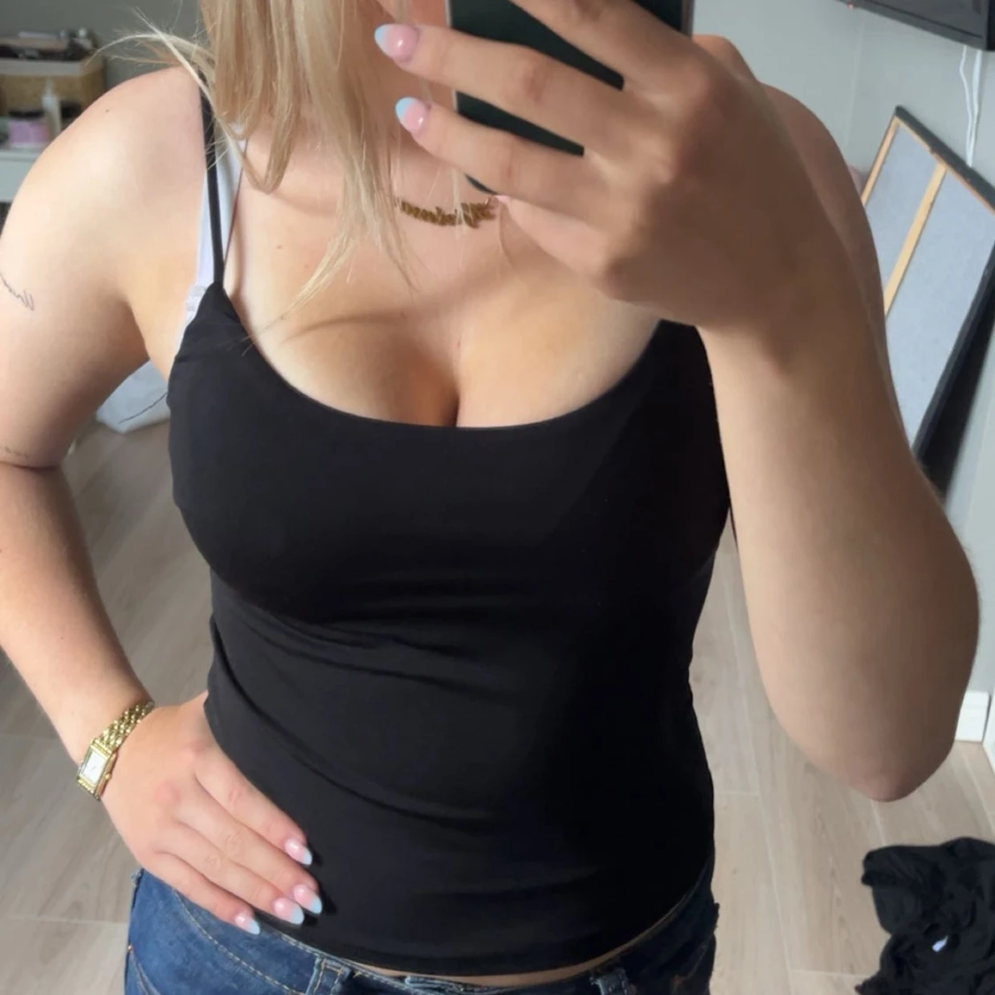 Svart tight linnetopp - 1