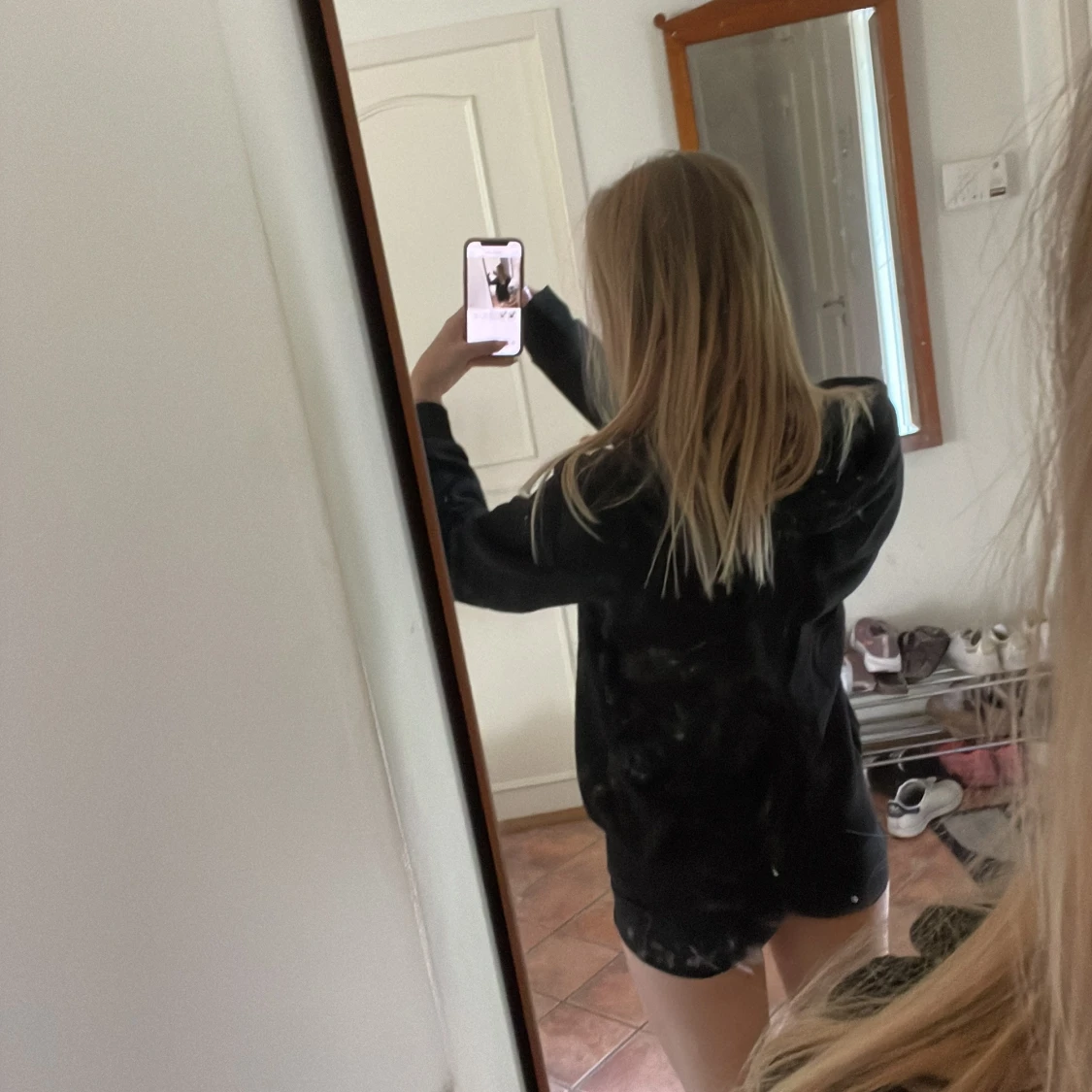 Svart zip hoodie med huva - 3