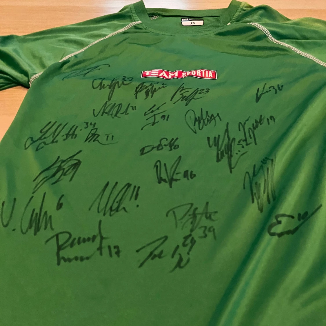 Signerat t skrift av LULEÅ hockey 