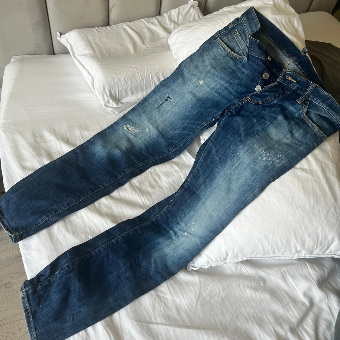 Dsquared2 blå distressed jeans