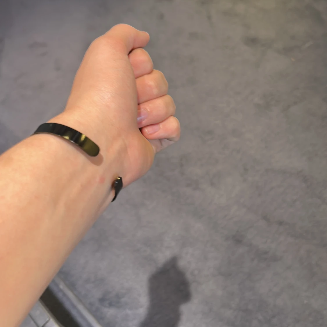 Svart minimalistiskt armband - 1