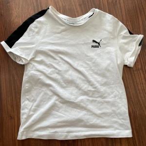 Puma t-shirt - Äkta, helt oanvänd 🤍