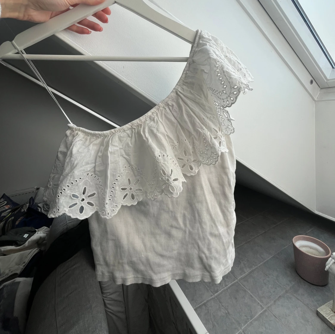 Vit sne topp från Zara - 2