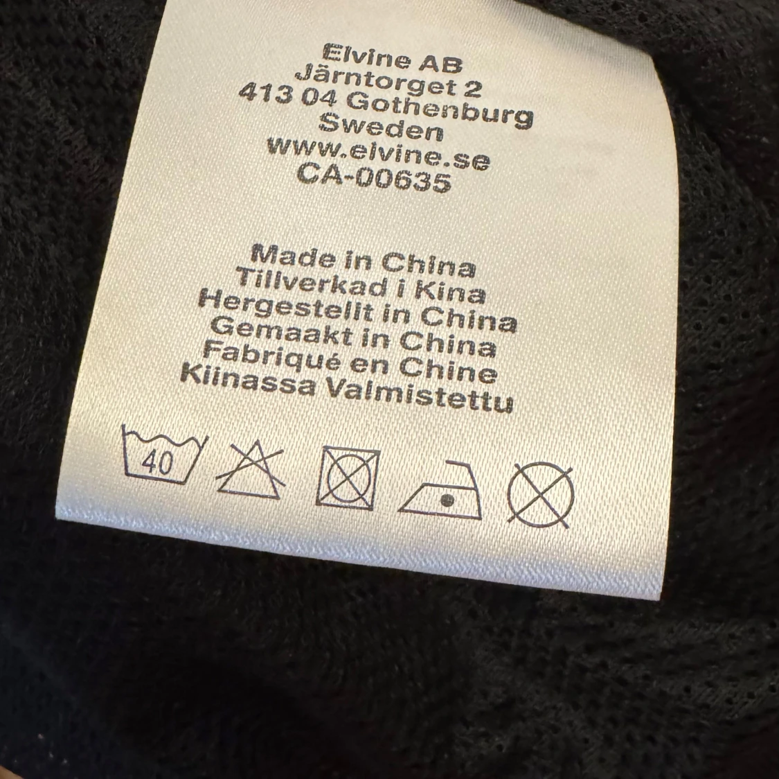 Svart bomberjacka från Elvine - 4
