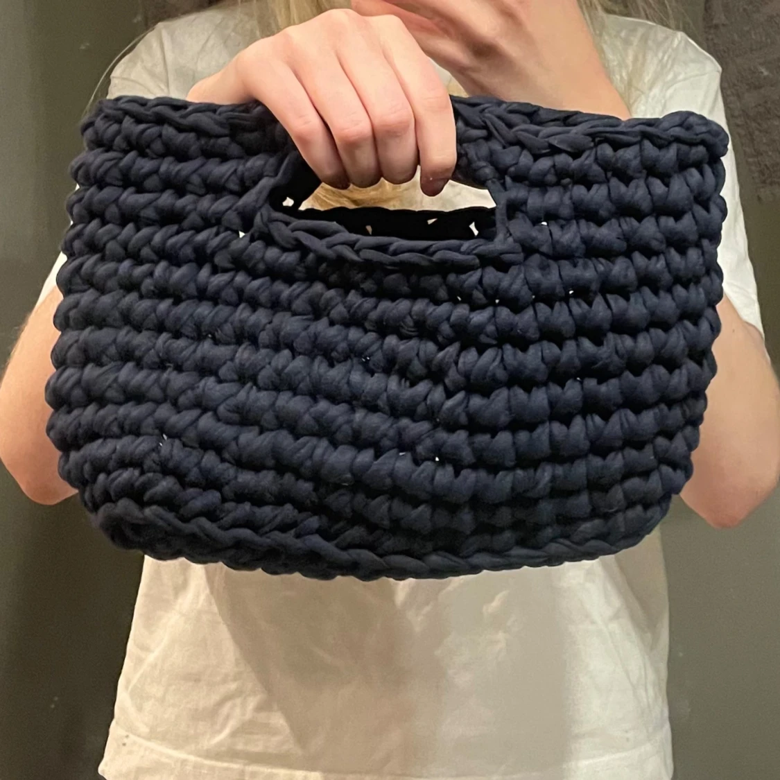 Virkad väska mörkblå - 2