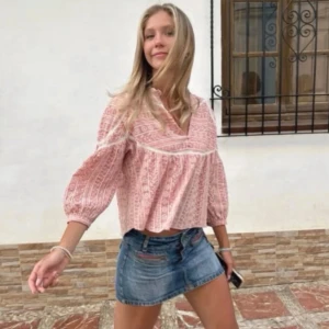 Populär Zara blus - Första bilden är lånad❣️ säljer denna så fina blusen från Zara