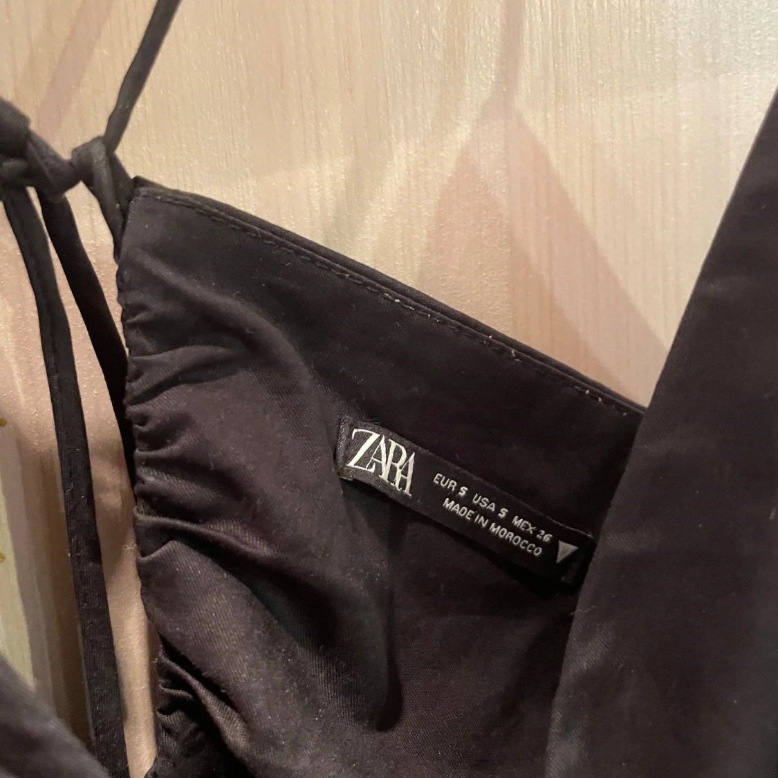 Svart klänning från Zara - 1