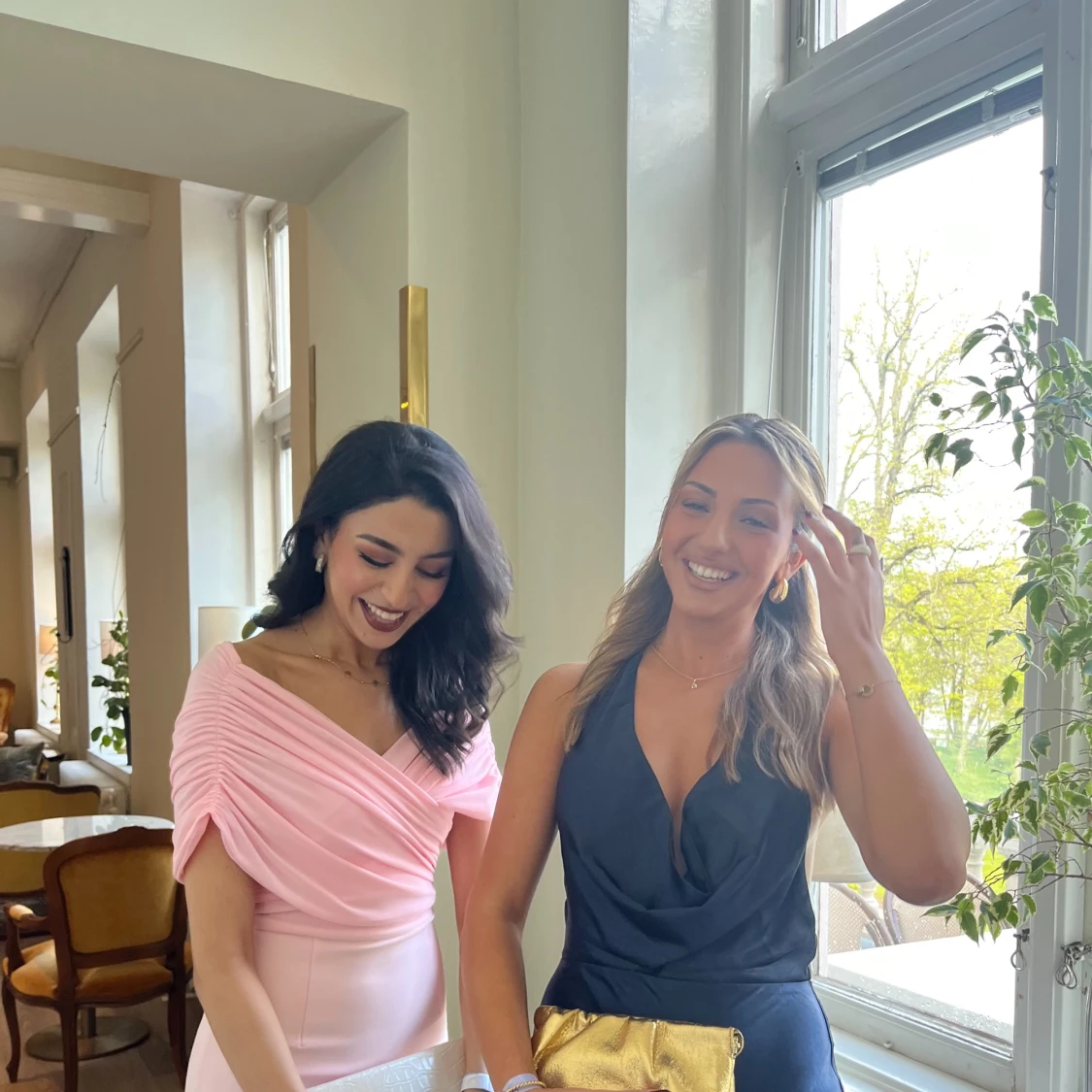 Ljusrosa offshoulder långklänning