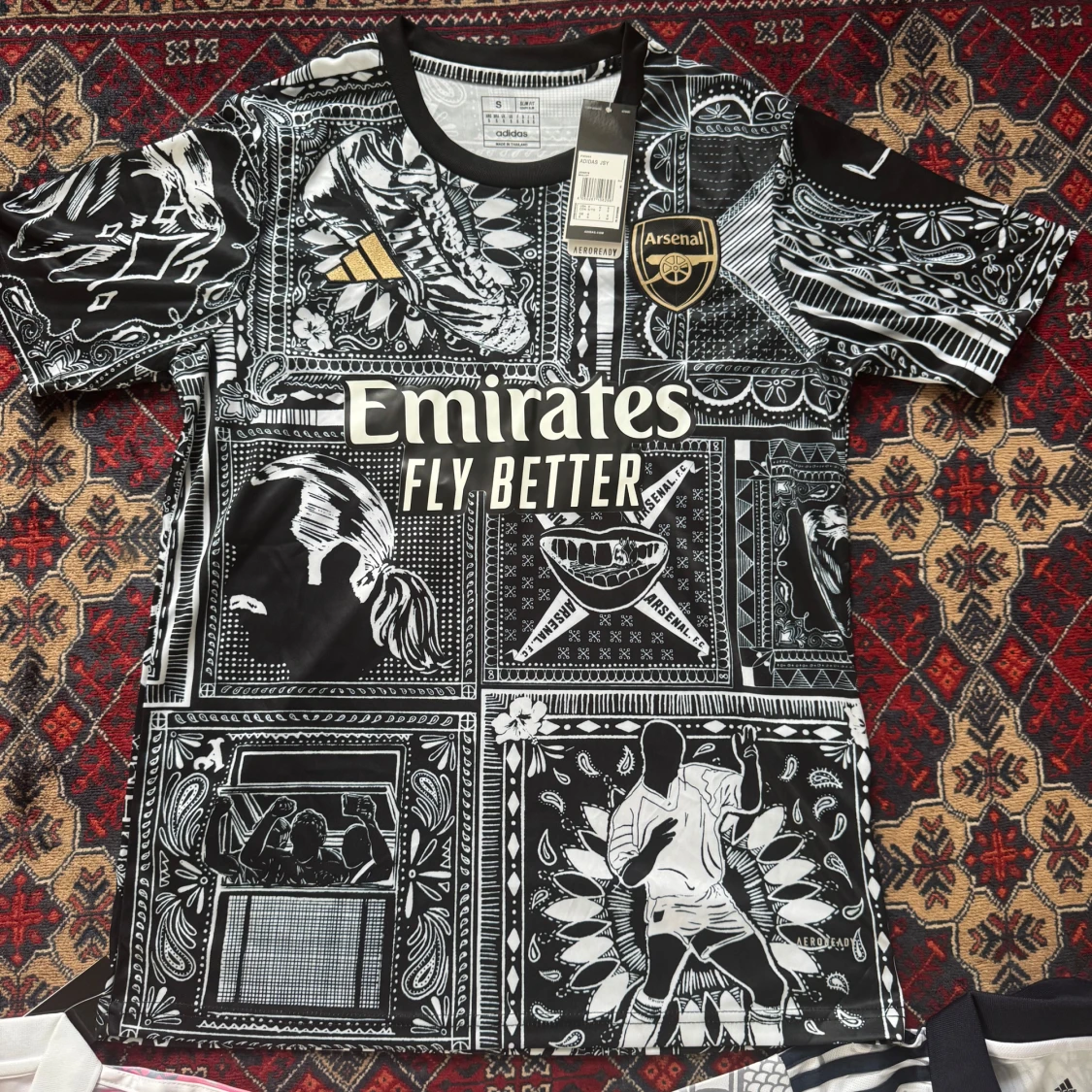 Arsenal svartvit fotbollströja från Adidas