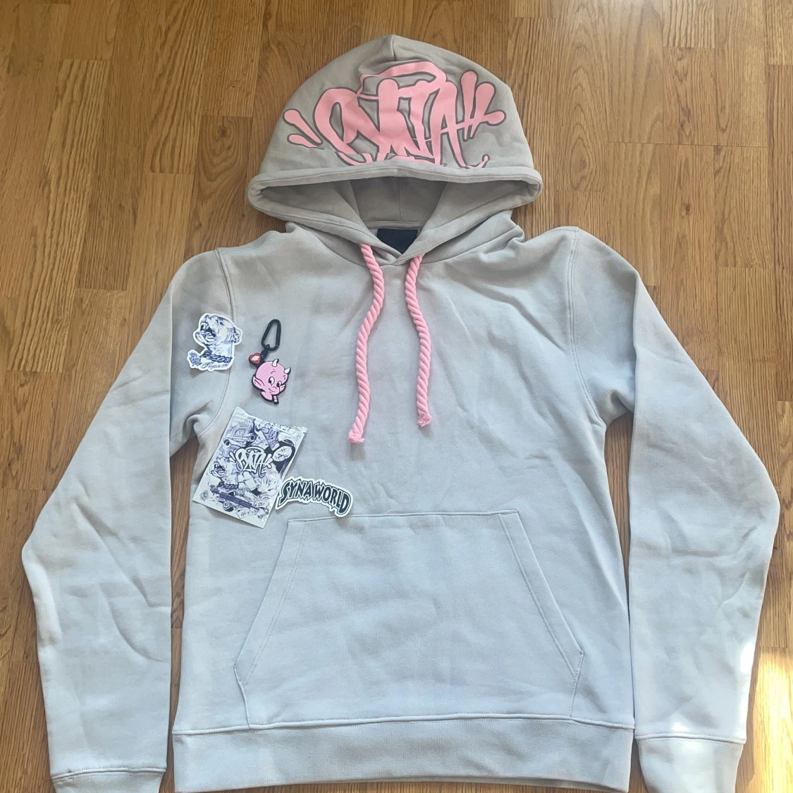 Syna world hoodie
