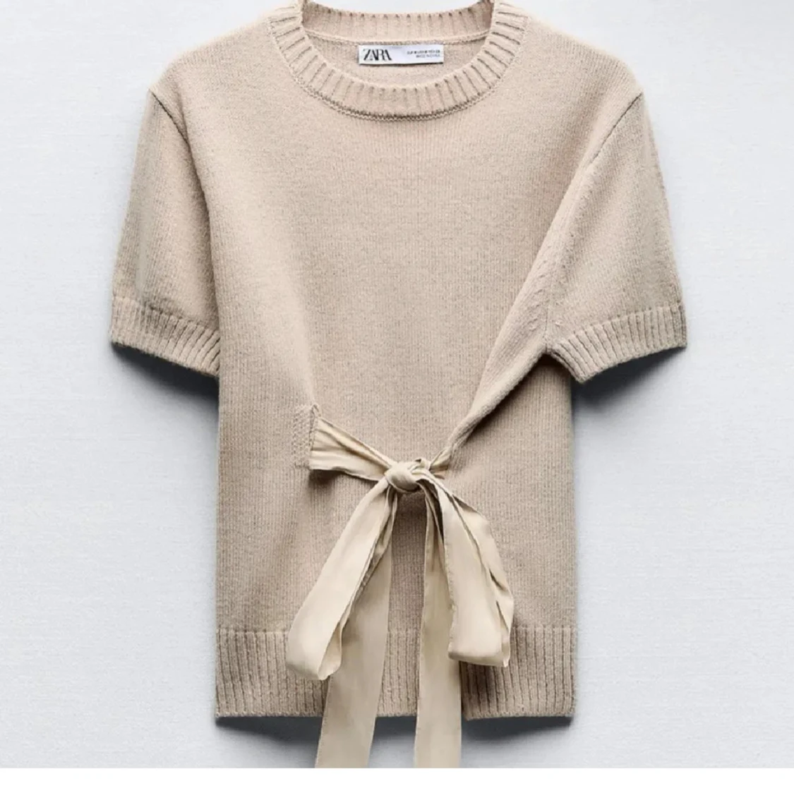 Slutsåld topp från zara