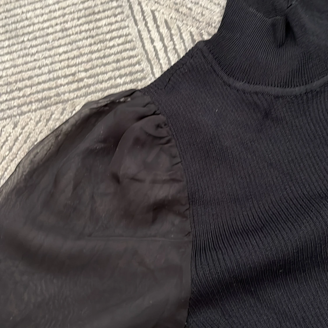 Svart tajt klänning  - 3