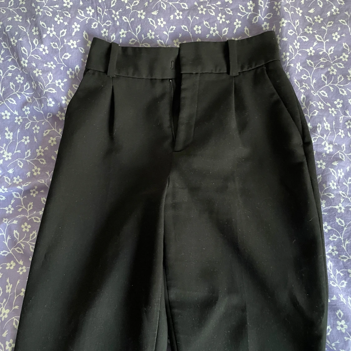 Svarta kostymbyxor från Zara Basic