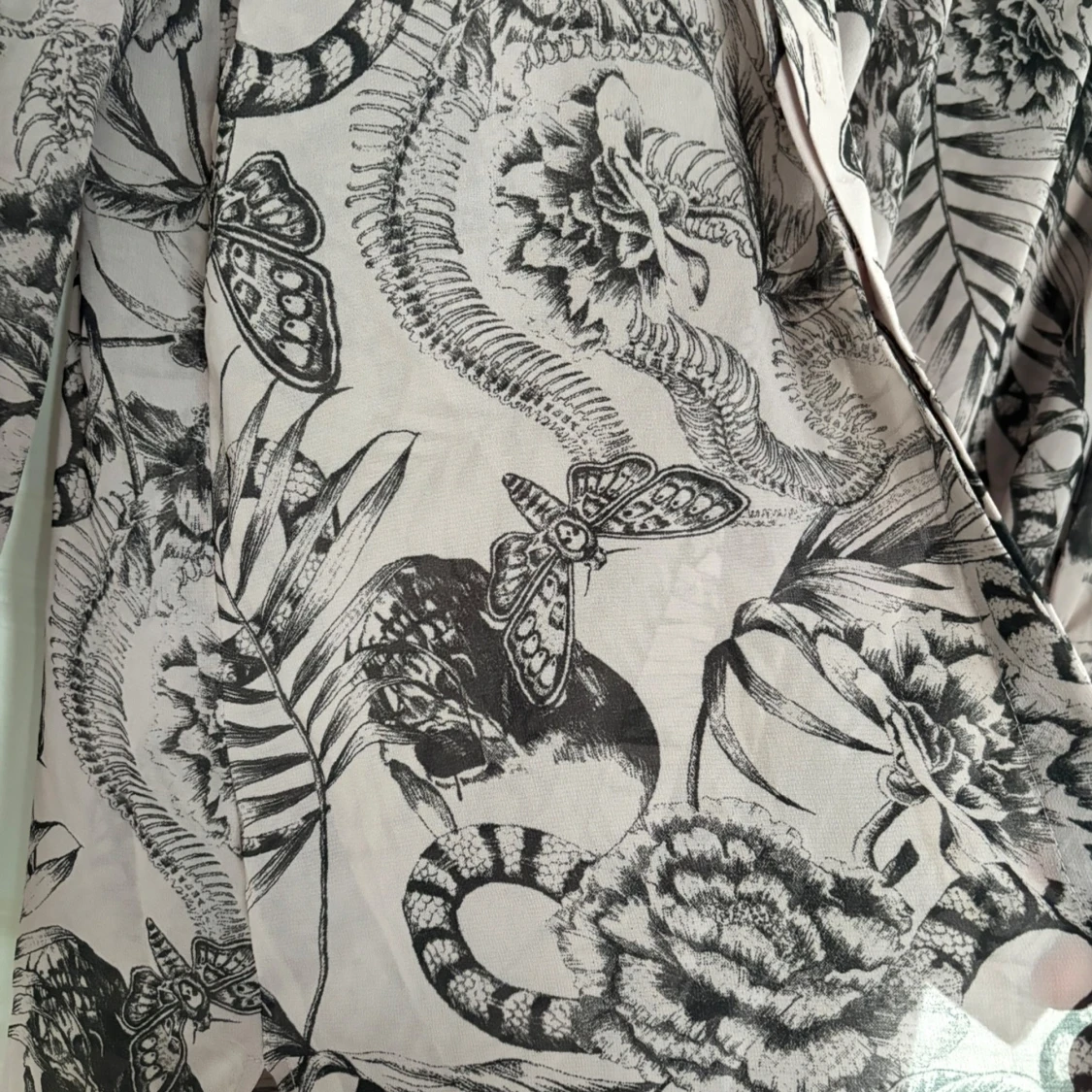 Ljusrosa mönstrad långärmad klänning - 2