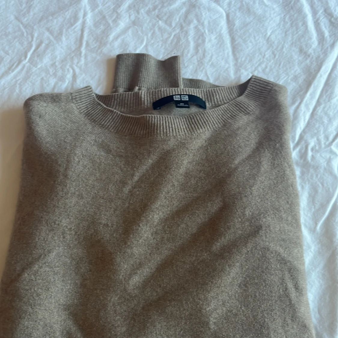 Beige kashmirtröja från Uniqlo XS - 4