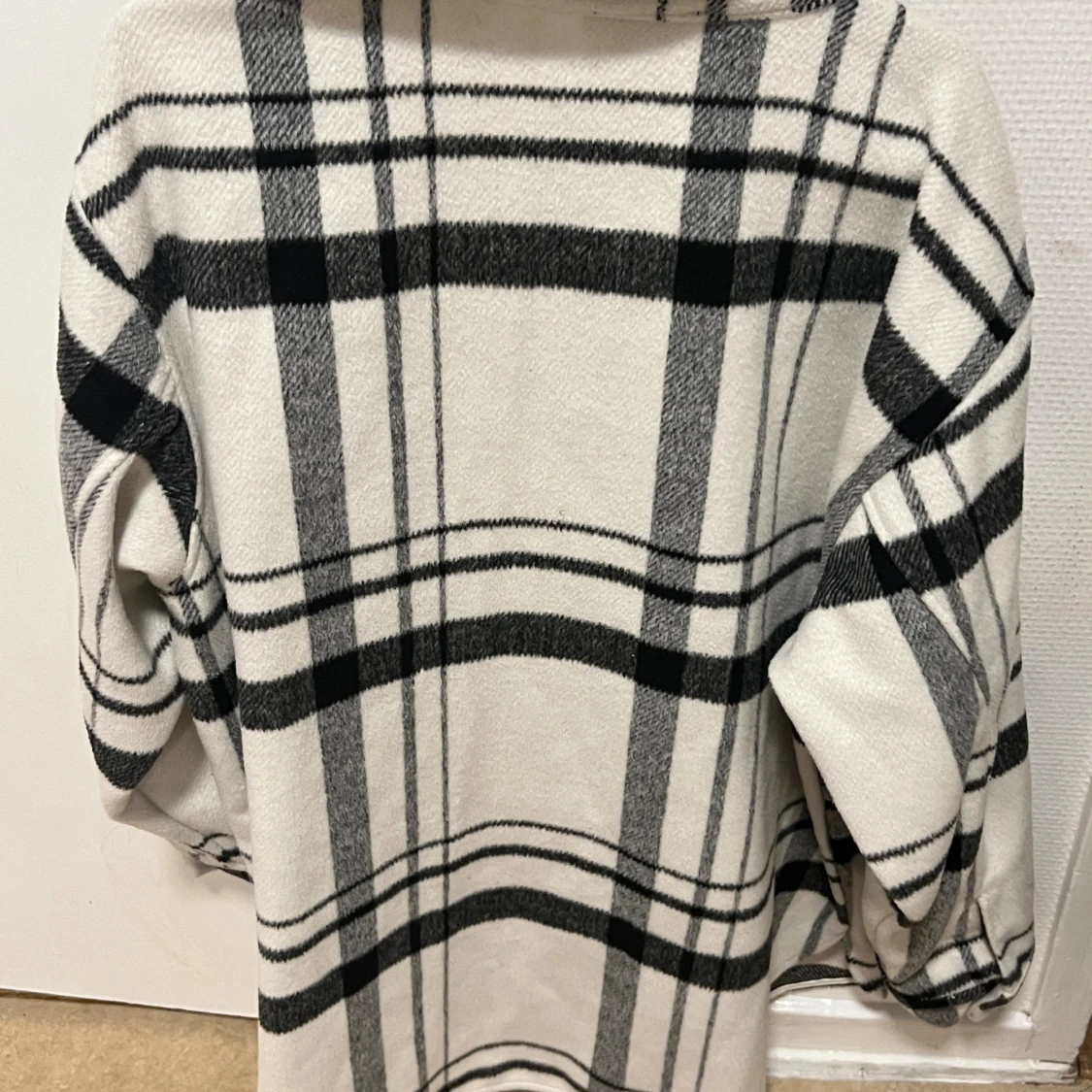 Rutig skjortjacka från Lindex i M - 2