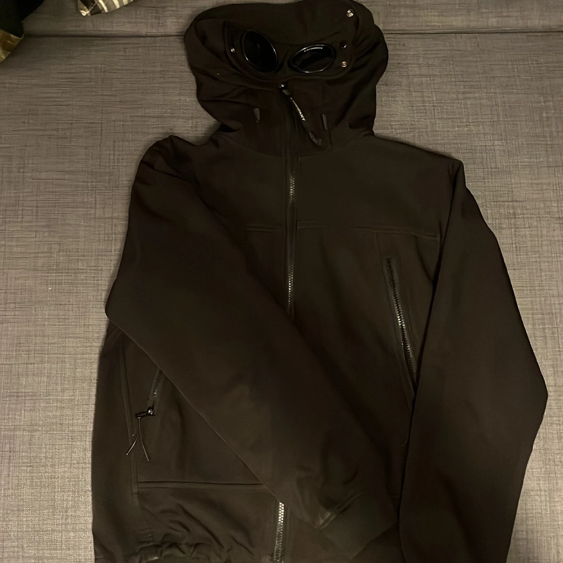 Svart Goggle Jacket från C.P. Company