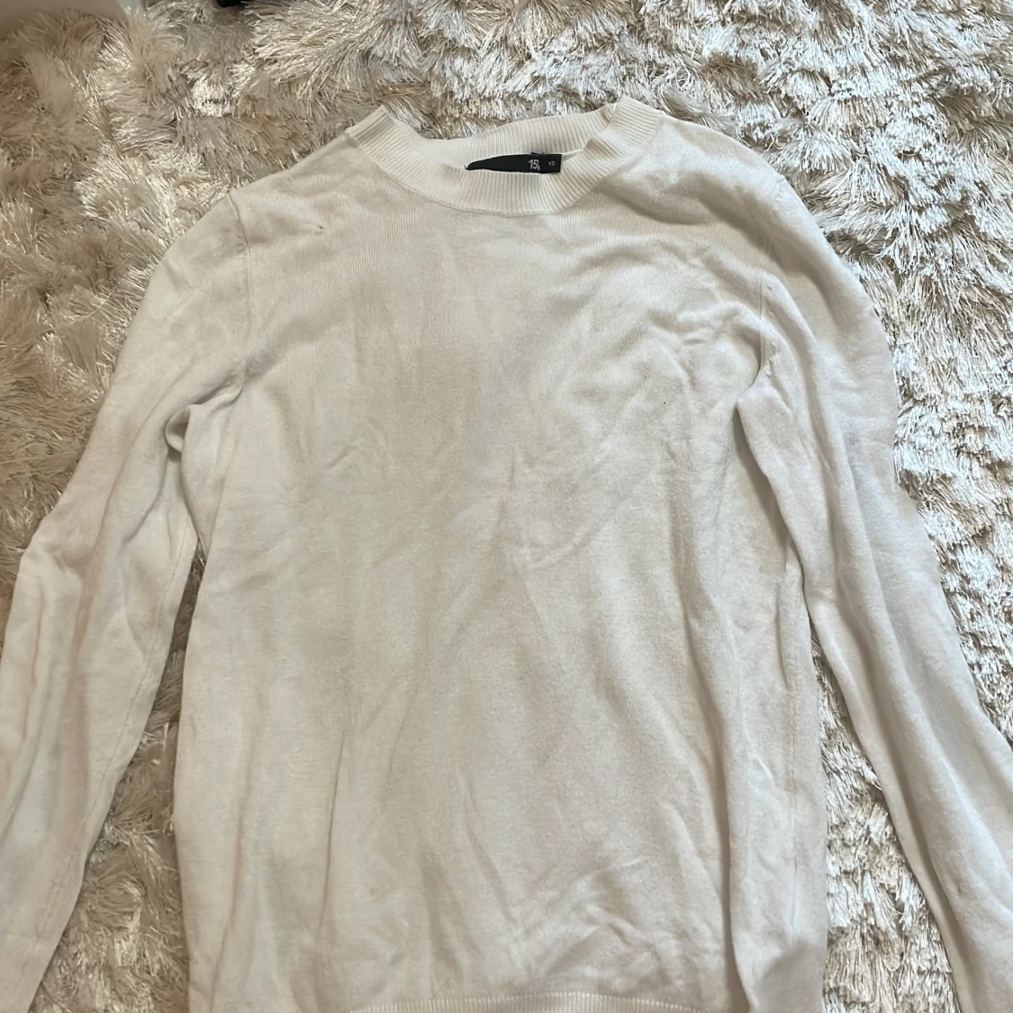 Vit stickad tröja  - 1