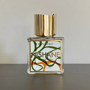 Nishane Papilefiko samples/splittar/parfymprover - Säljer splittar av Nishane Papilefiko, en riktigt fin doft inför hösten och vintern.  Skickas i vadderat kuvert. Porto på 22kr tillkommer.  Priser: 2/3/5/10ml 59/79/119/229kr  Ta chansen att prova på denna fantastiska doft!😄