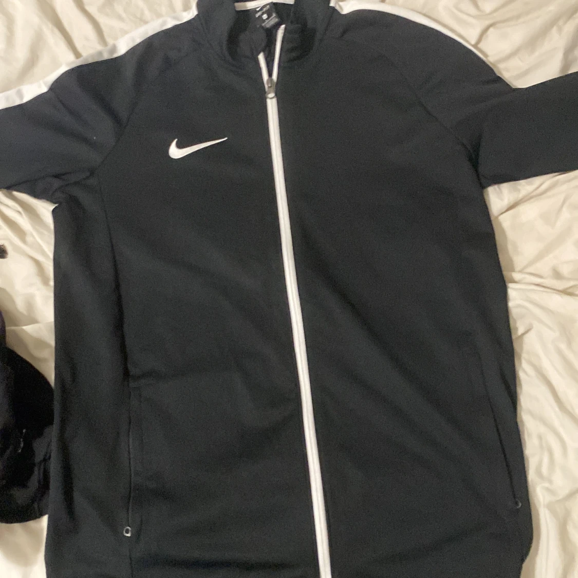 Nike svart kofta Dri-Fit